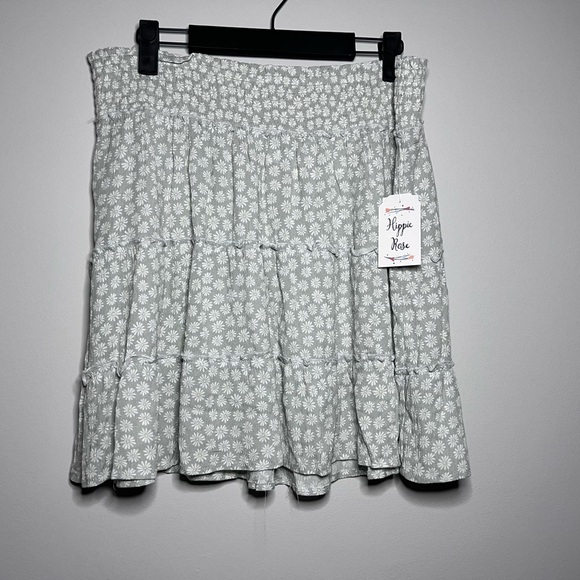 Hippie Rose | Mint Floral Mini Skirt | Size XL | NWT - Picture 2 of 3
